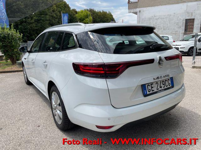 RENAULT Megane Sporter Blue dCi 115 CV Business AUTOCARRO N1