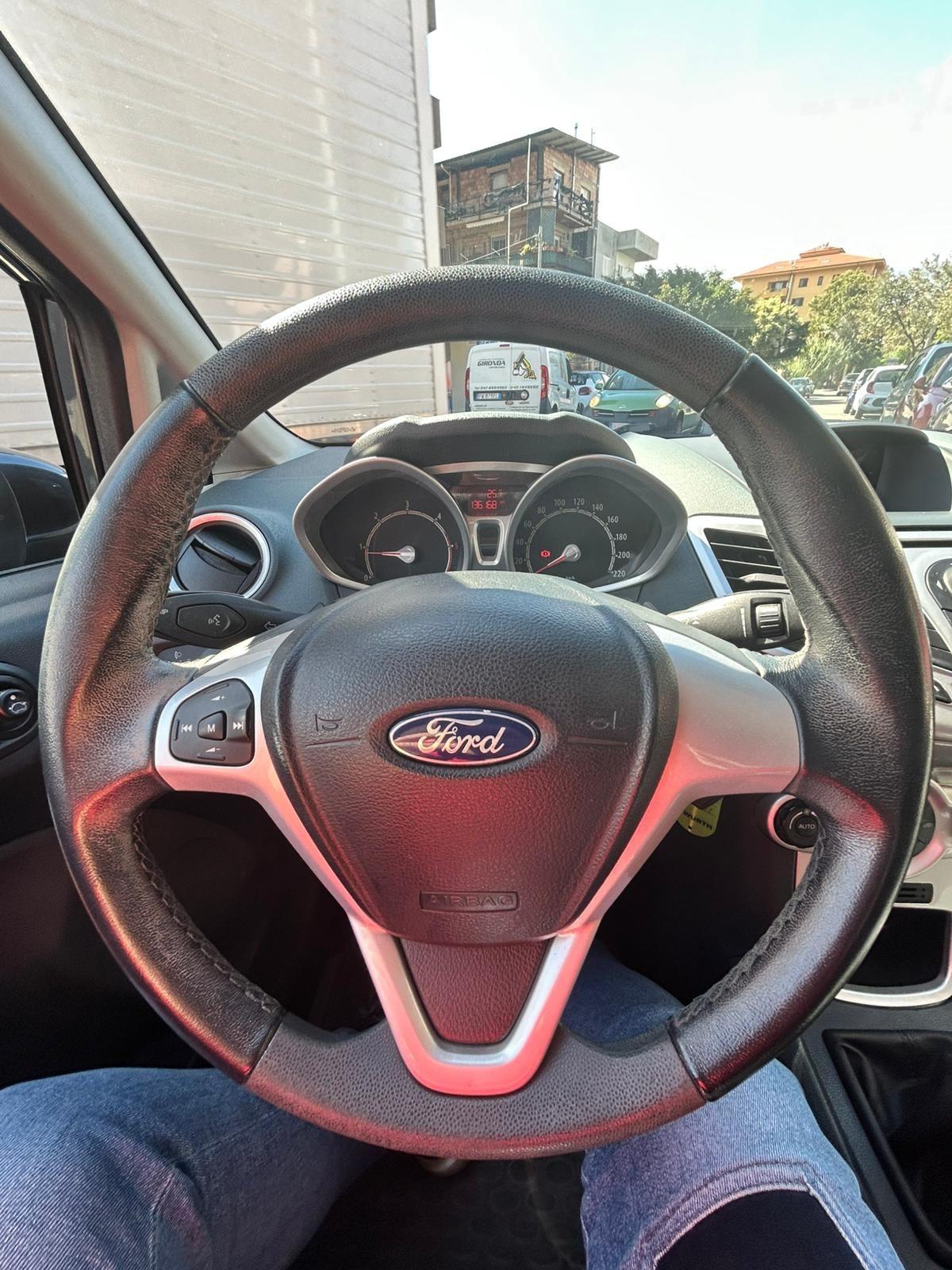 Ford Fiesta 1.4 TDCi 5p. Titanium