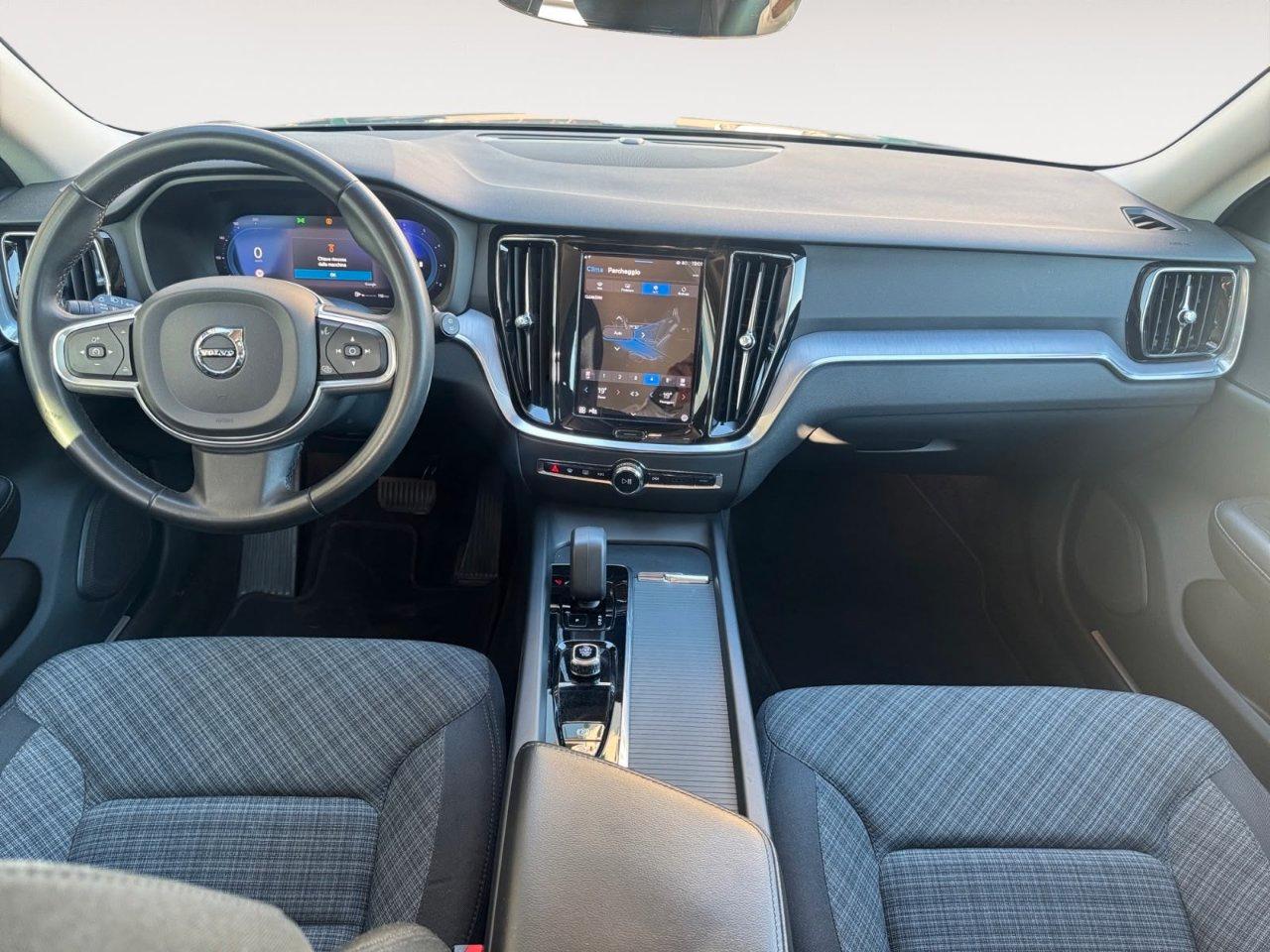 Volvo V60 2.0 b4 Core auto