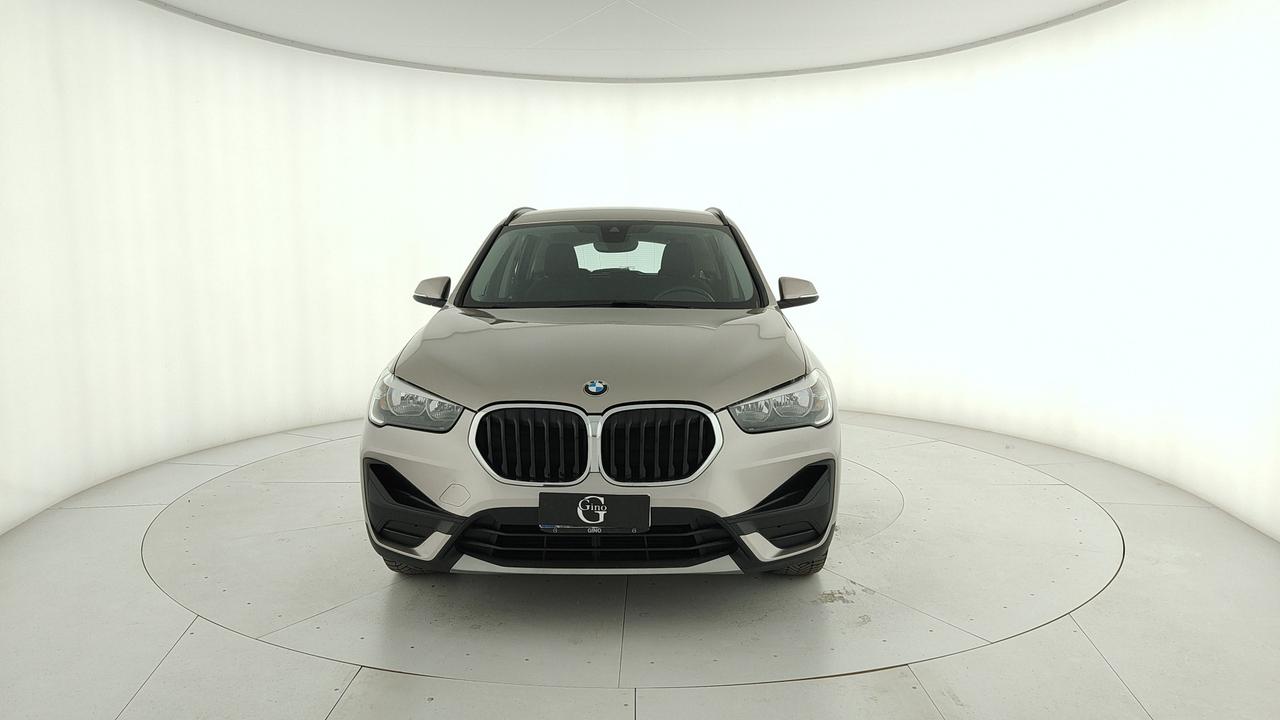 BMW X1 F48 2019 - X1 sdrive18d Advantage auto