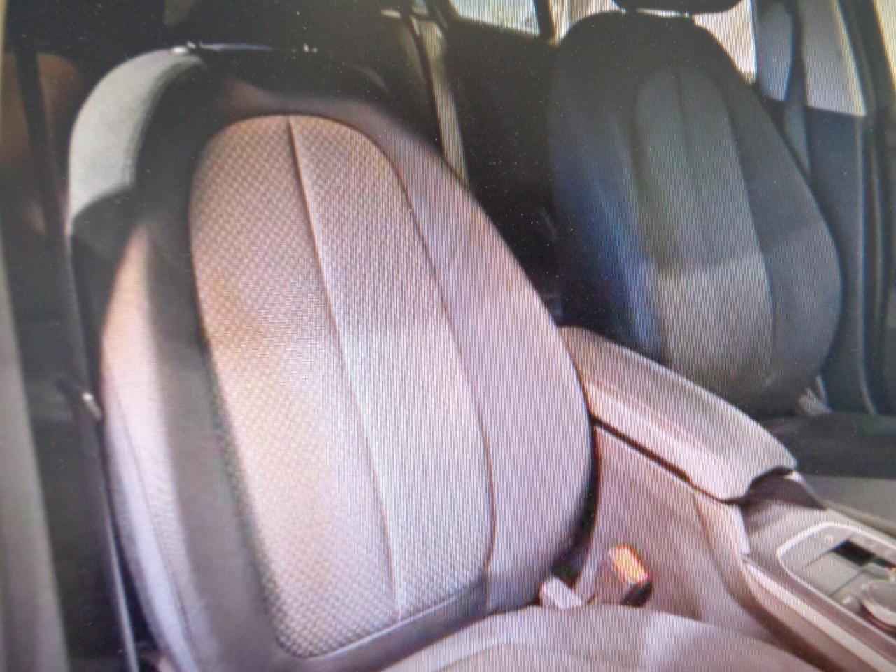 Bmw 118 118d 5p. Business Advantage