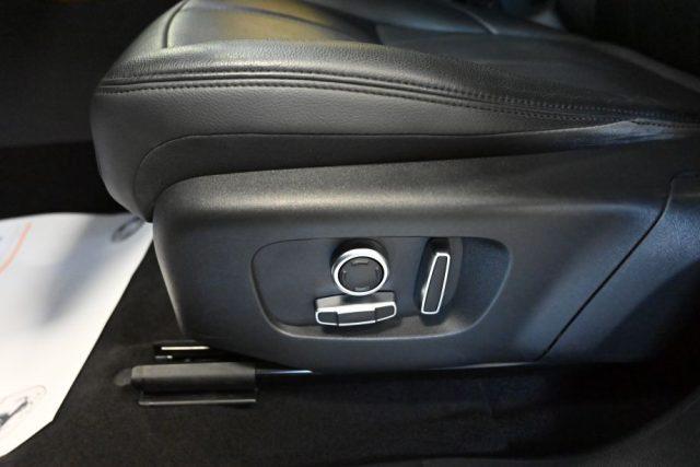 LAND ROVER Range Rover Evoque P200 R-DYNAMIC BLACKEDIT.200CV AWD MHEV RADAR FULL