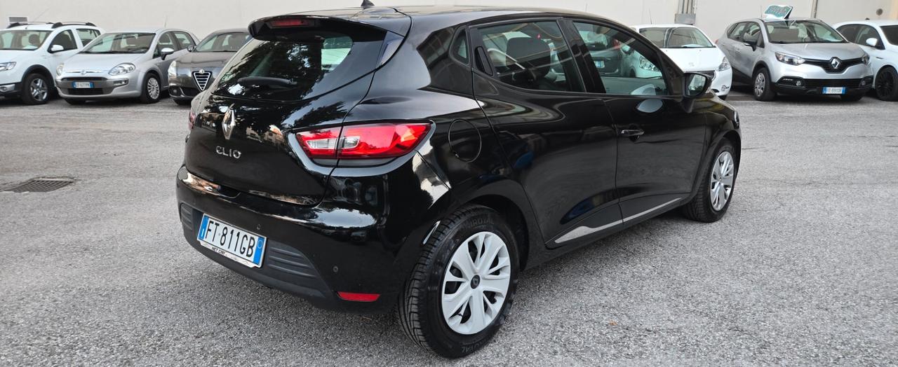 Renault Clio dCi 8V 90 CV 5 porte Moschino Life