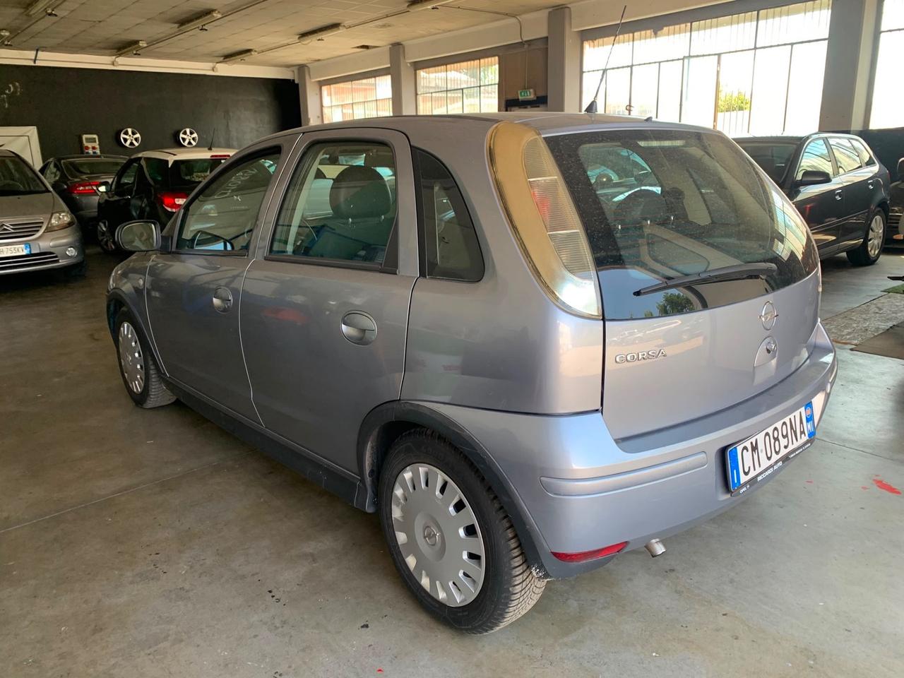 Opel Corsa 1.2i 16V cat 5 porte Enjoy