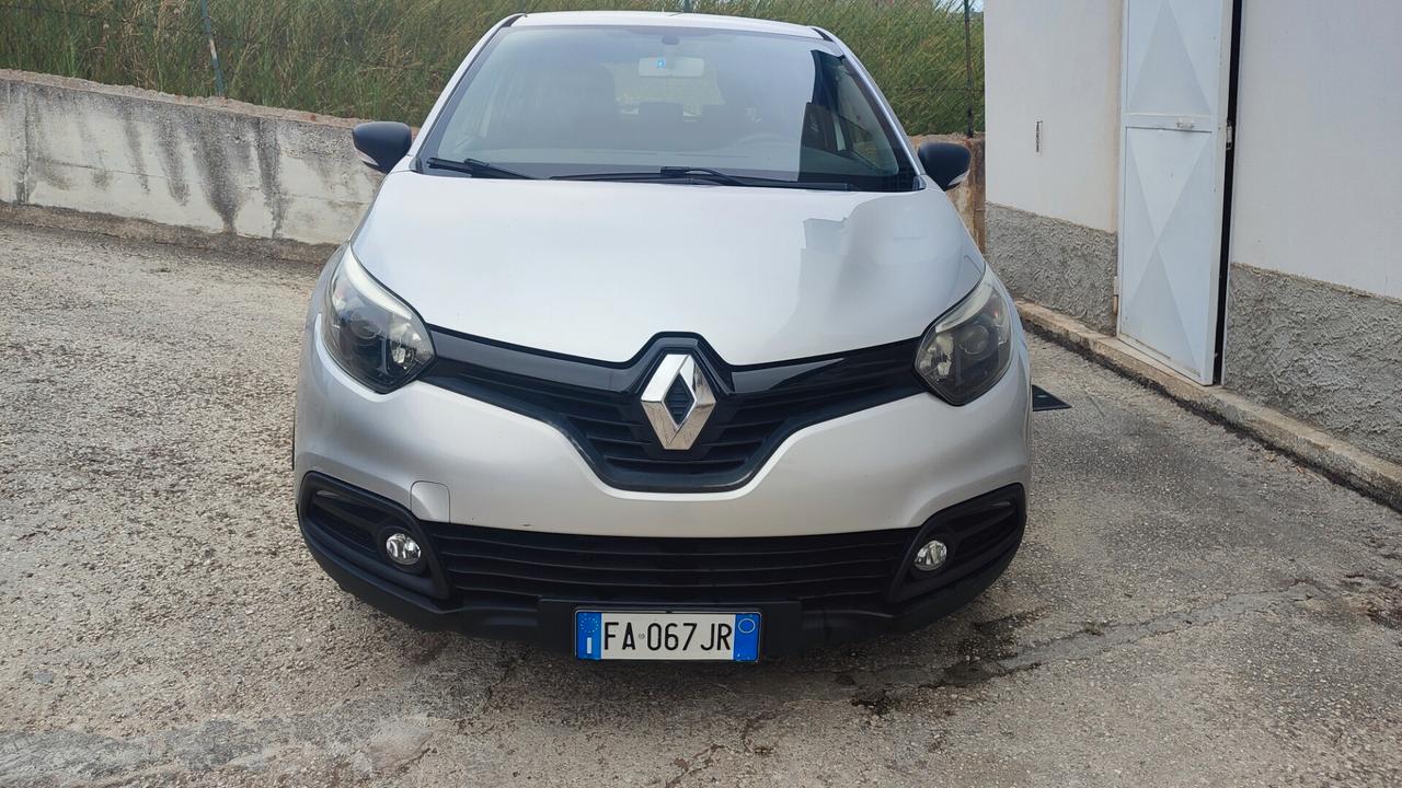 RENAULT CAPTUR