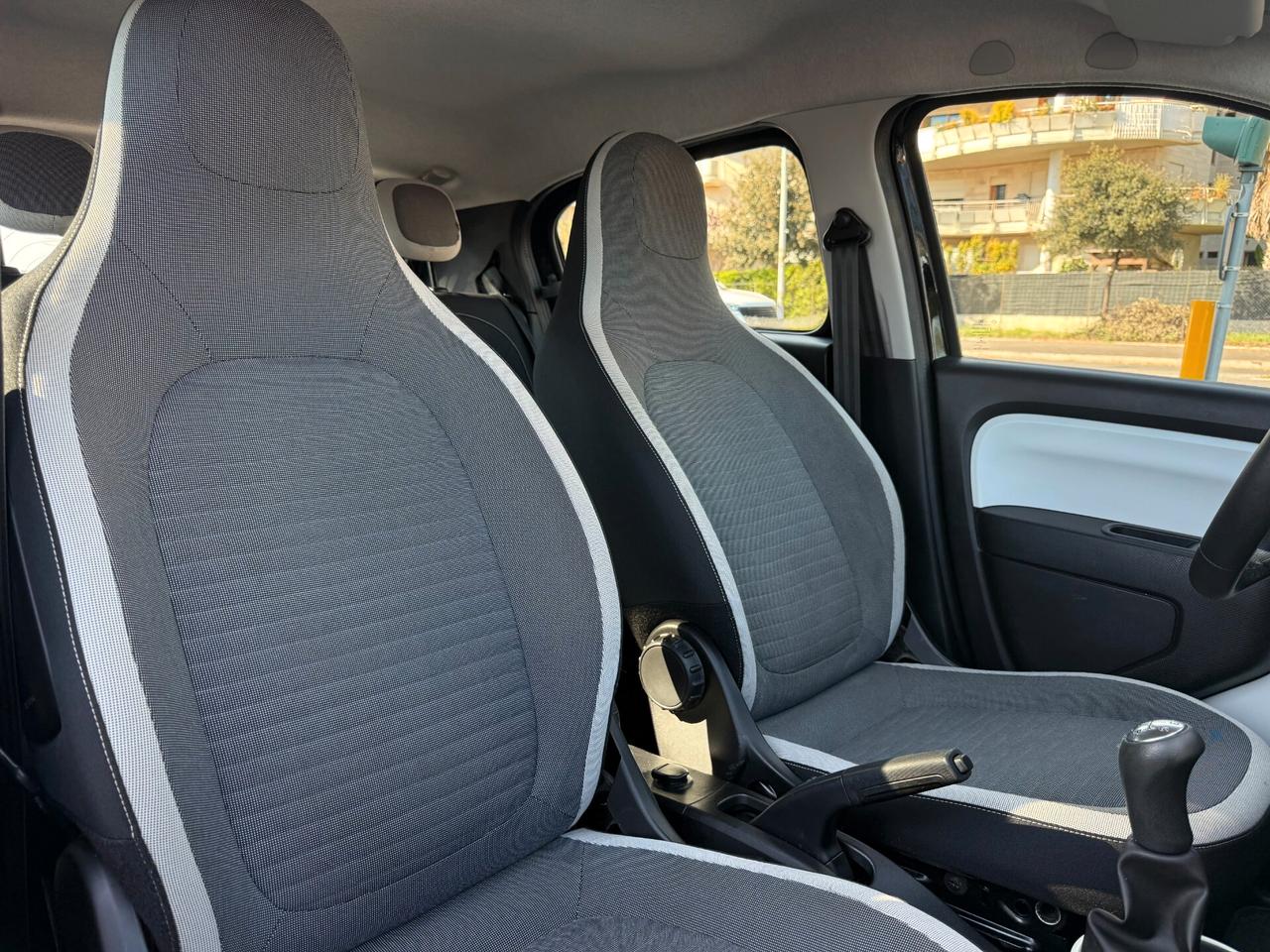 Renault Twingo SCe Intens Limited