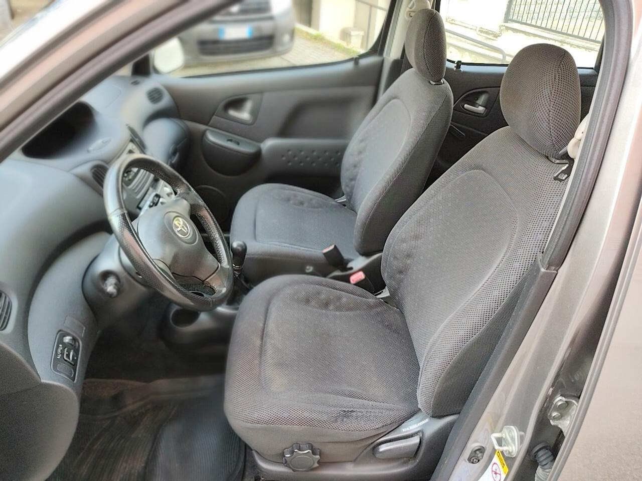 Toyota Yaris Verso 1.3i 16V cat Sol