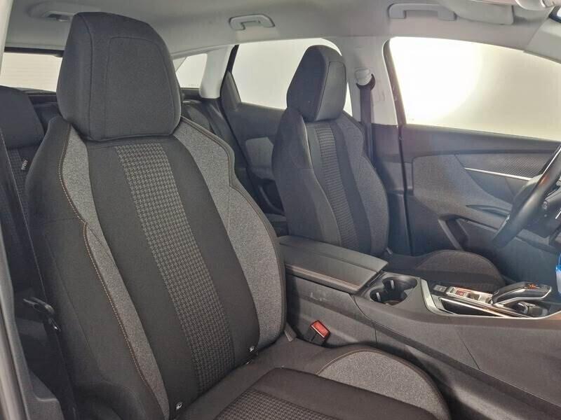 Peugeot 3008 BlueHDi 130 S&S EAT8 Business