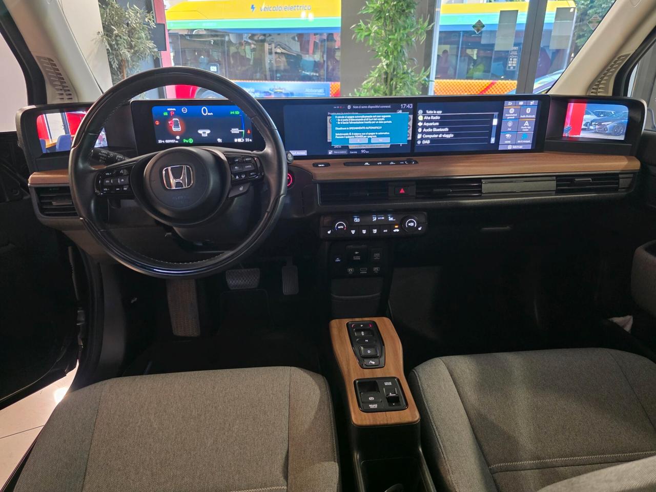 Honda e