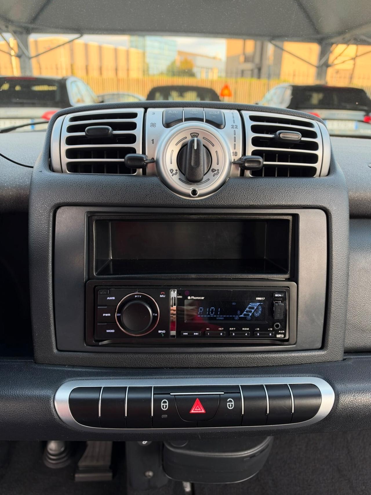 Smart ForTwo 1000 52 kW coupé OK NEOPATENTATI