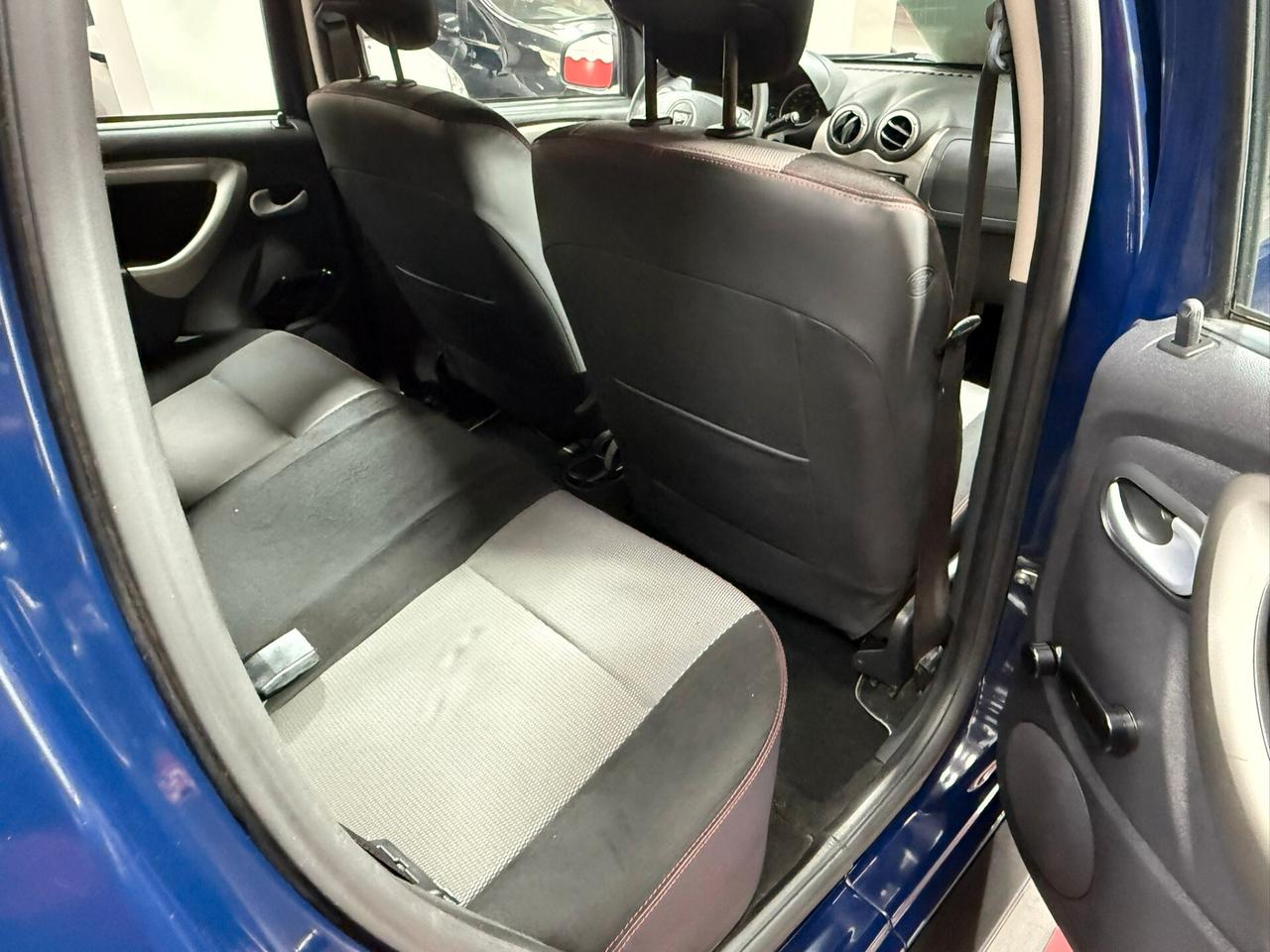 Dacia Duster 1.5 dCi 110cv 4x2 Lauréate - 2013