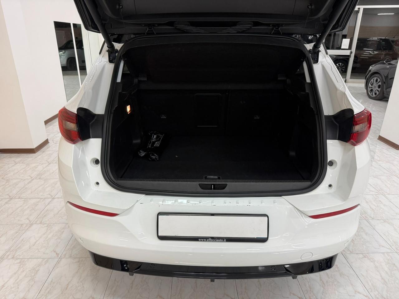 Opel Grandland 1.6 Plug-in Hybrid 300 CV GSe