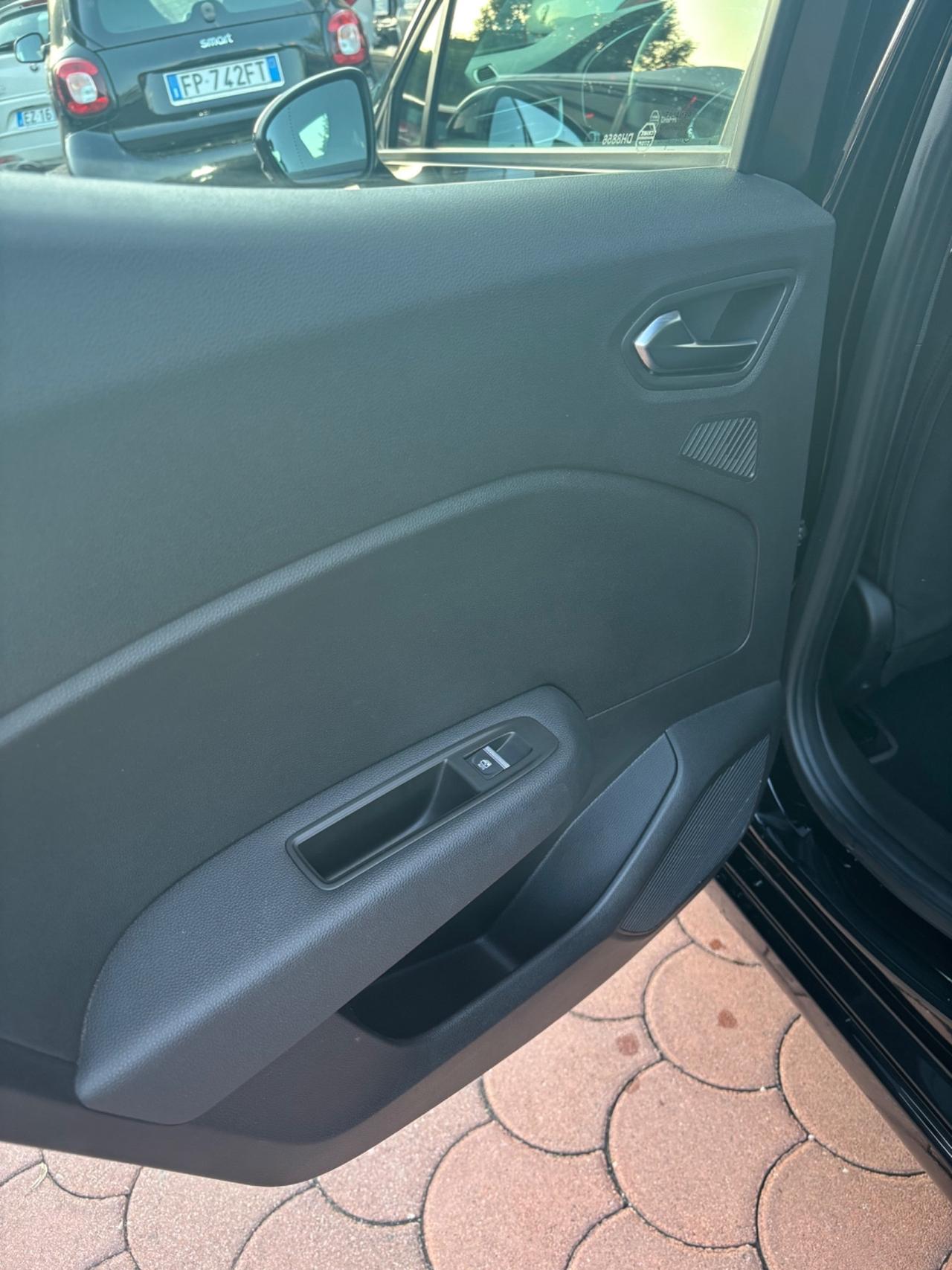 Renault Clio Blue dCi 85 CV 5 porte Zen 08/2020
