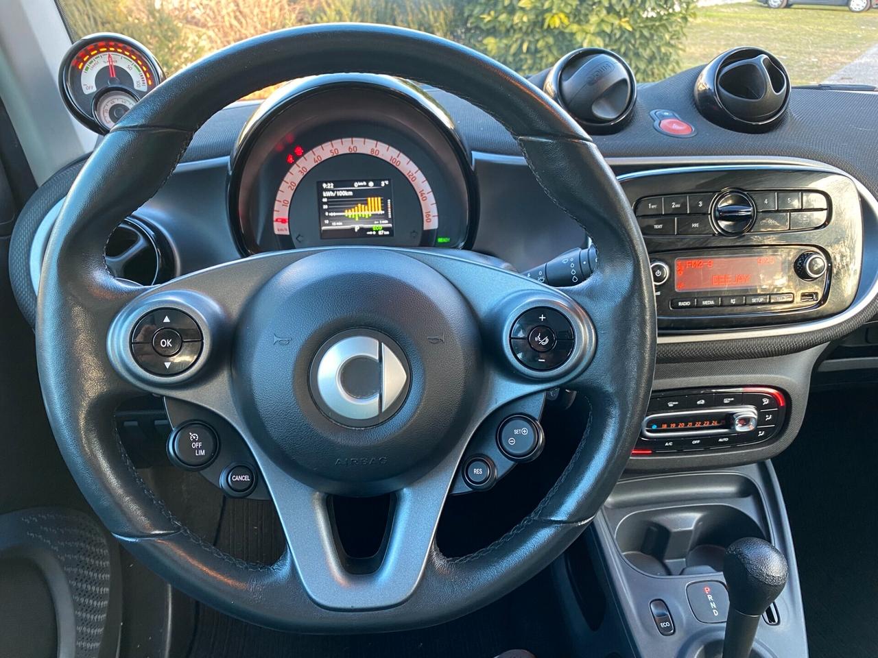 Smart ForTwo EQ Passion ... un fruscio nell'aria