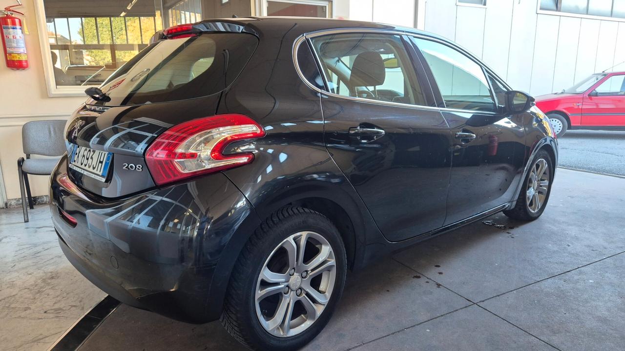 Peugeot 208 1.6 e-HDi 92 CV Stop&Start 5 porte Active