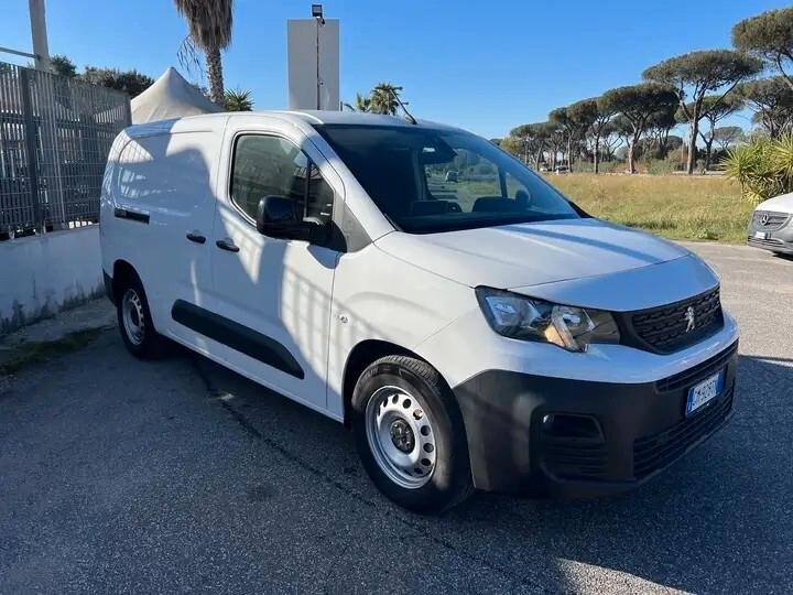 Peugeot Partner e-Partner motore elettrico 136 CV L2H1 Furgone Premium