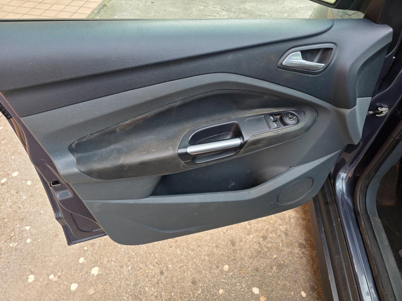 Ford C-Max 1.6 TDCi 115CV Titanium