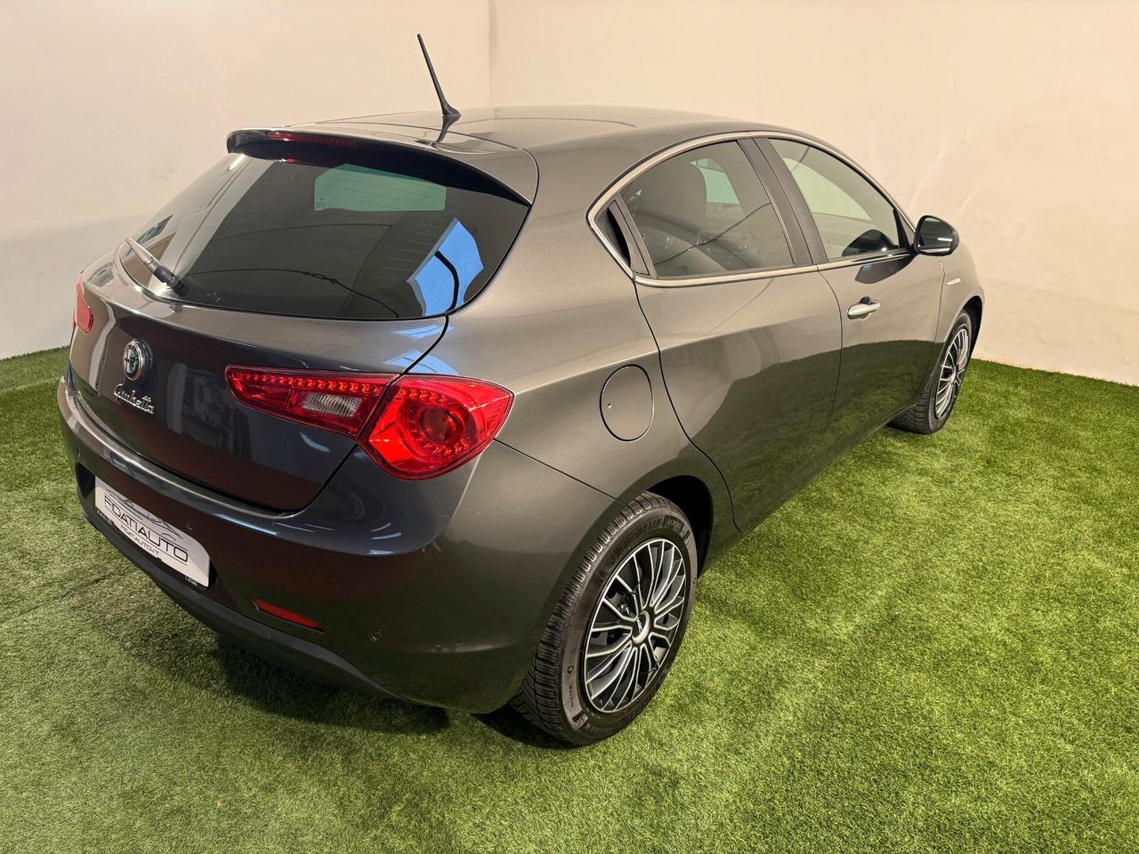 Giulietta III 1.4 Distinctive 120cv EURO5 1PROP.