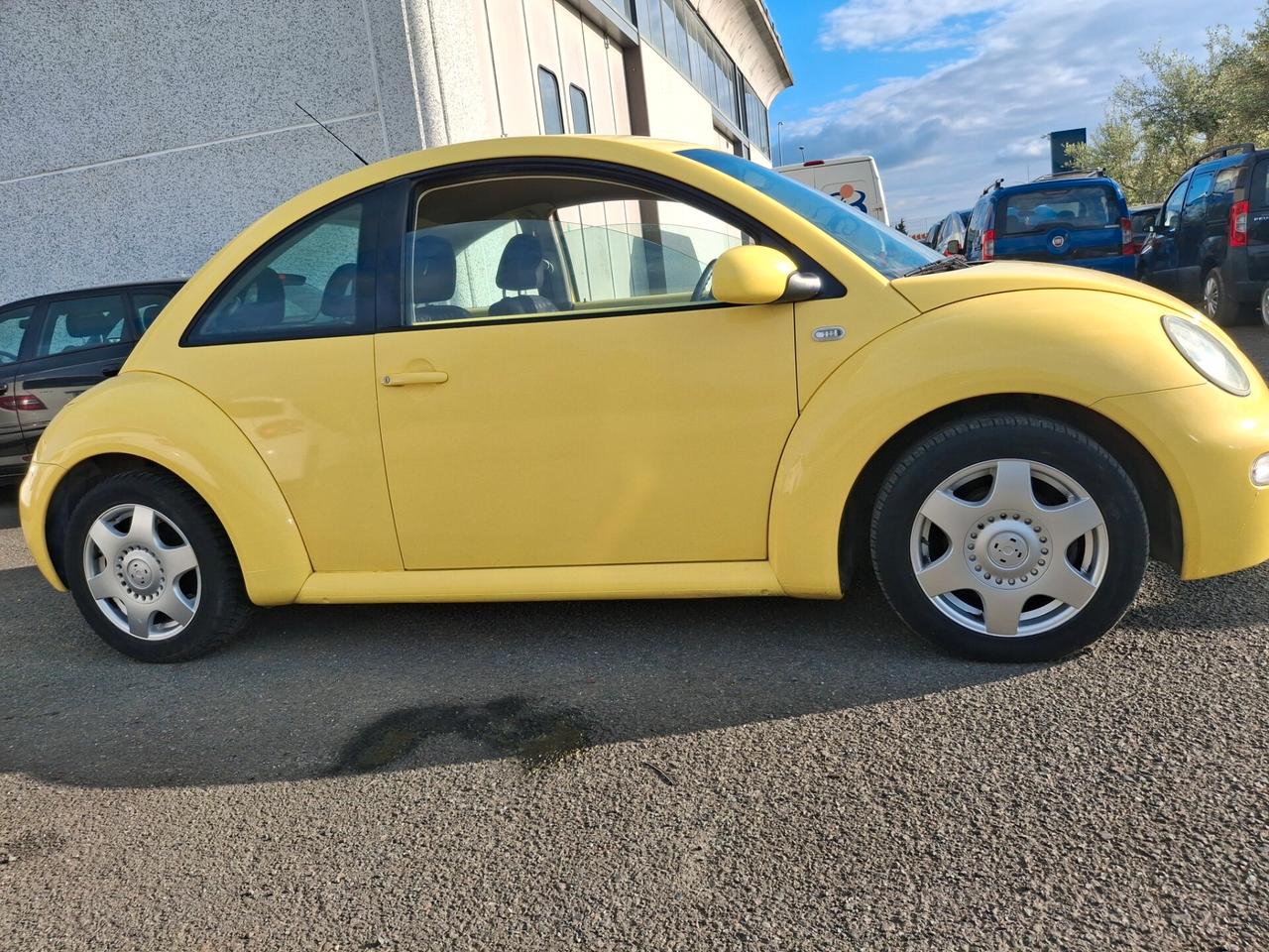 Volkswagen New Beetle 1.6 **SOLO 102mila CHILOMETRI**