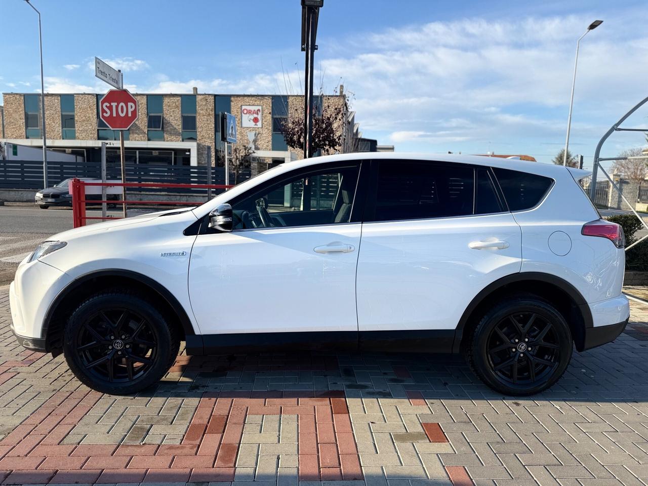 Toyota RAV 4 2.5 Hybrid 4WD Lounge UNICO PROPRIETARIO