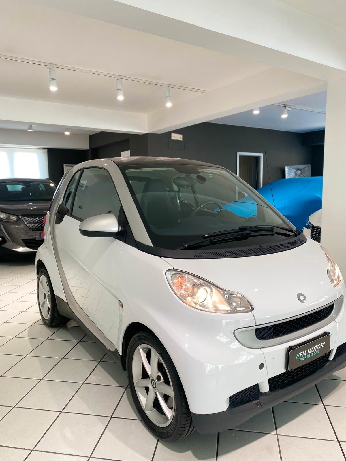 Smart ForTwo 1000 45 kW MHD coupé pure
