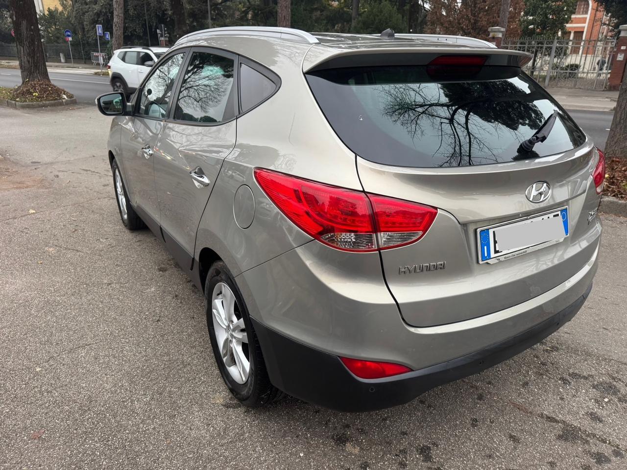 Hyundai iX35 1.7 CRDi 2WD neopaten garanzia 12 mesi