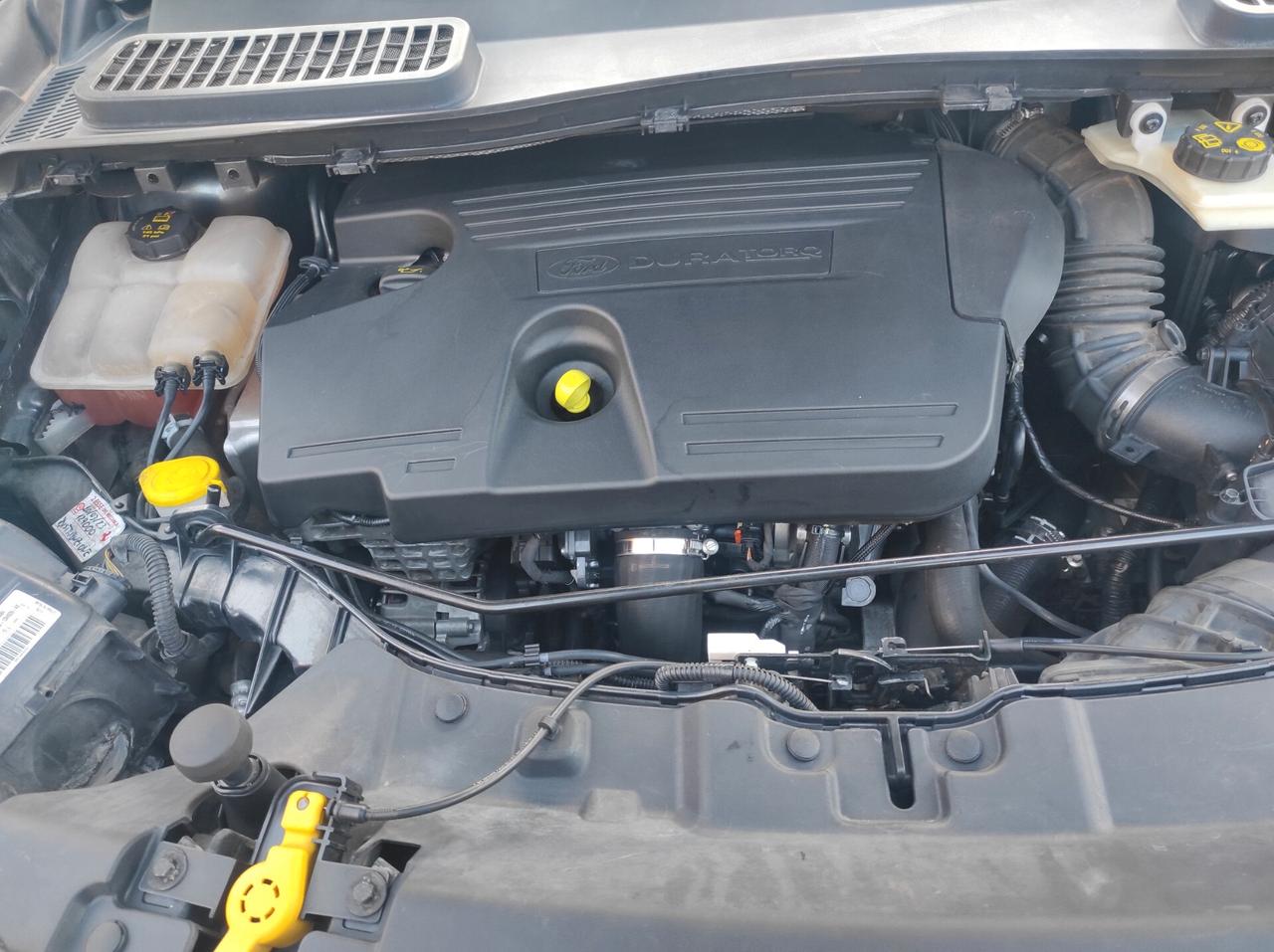 Ford Kuga 2.0 TDCI 150 CV S&S 4WD Powershift Titanium