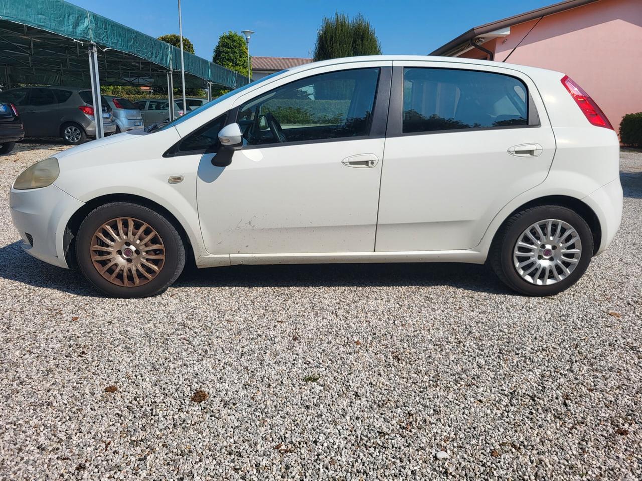 Fiat Grande Punto 1.3 MJT 75 CV 5 porte Dynamic