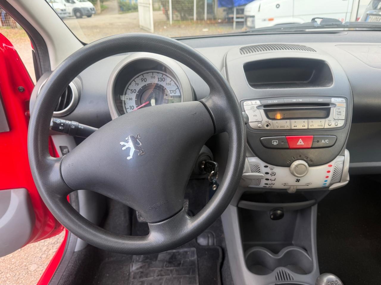 Peugeot 107 1.0 68CV 5p. Plaisir