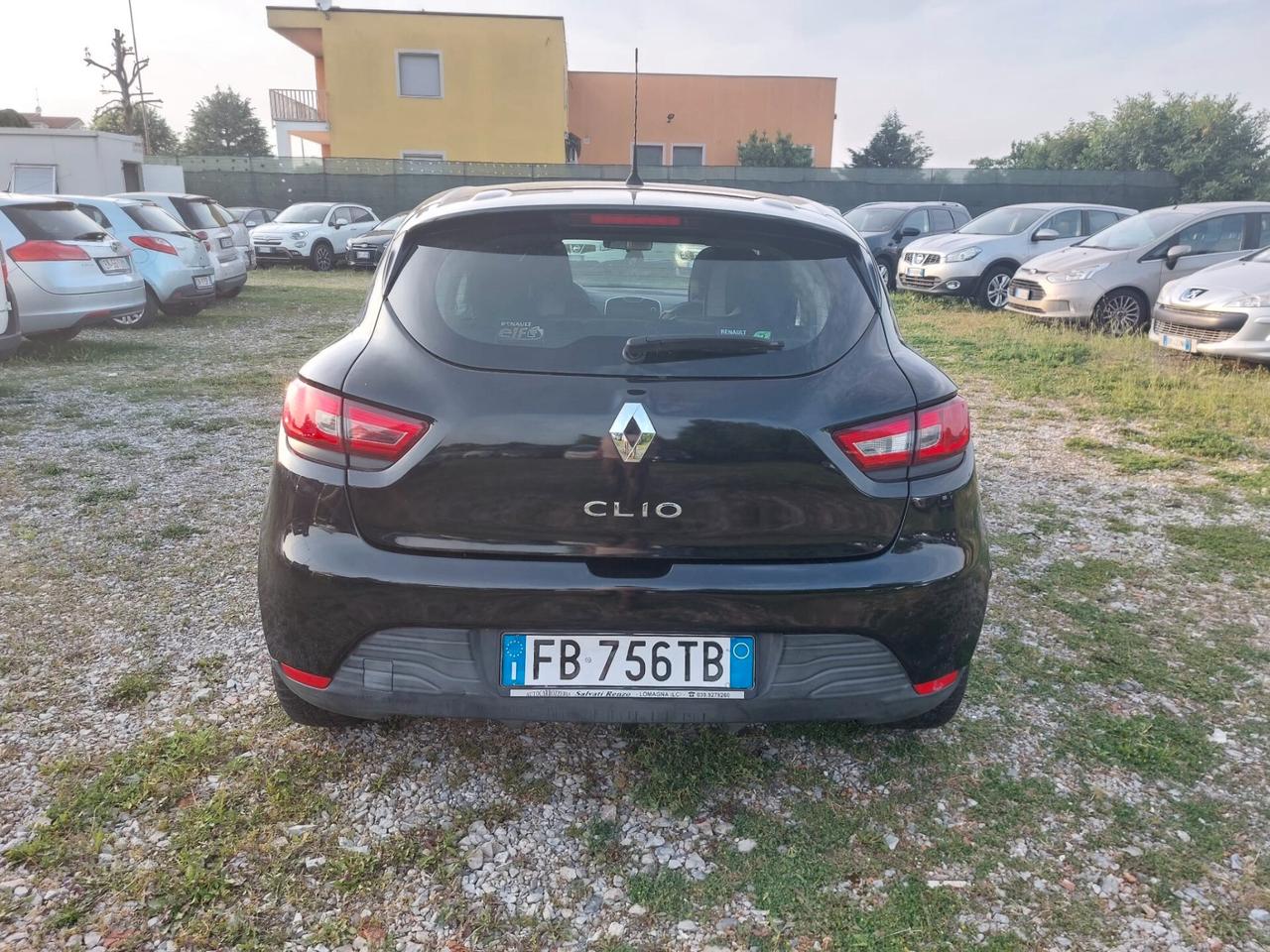 Renault Clio dCi 8V 75 CV Start&Stop 5 porte Energy Duel