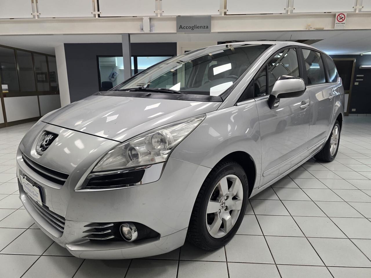 Peugeot 5008 1.6 HDi 112CV Premium