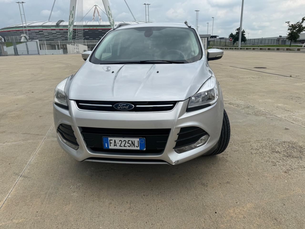 Ford Kuga 2.0 TDCI 150 CV S&S 4WD Powershift Titanium