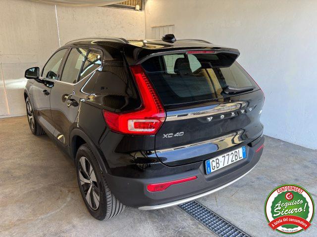 VOLVO XC40 T5 Recharge Plug-in Hybrid Inscription