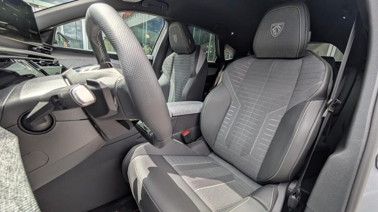 Peugeot 3008 Hybrid 145 e-DCS6 GT