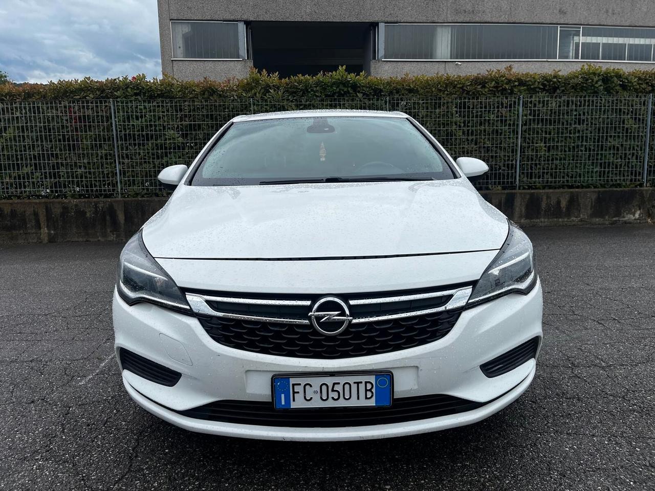 Opel Astra 1.6 CDTi 110CV Start&Stop 5 porte Innovation