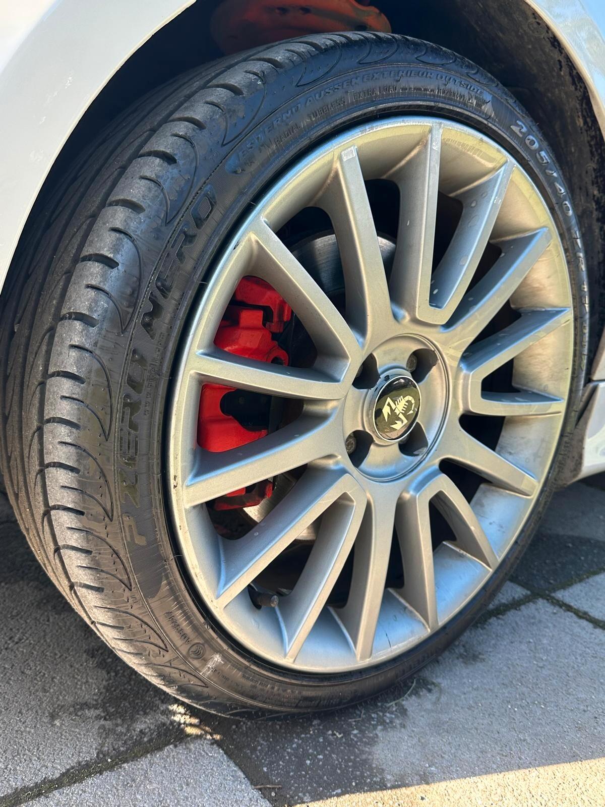 Abarth 500 1.4 Turbo T-Jet 135CV 2011