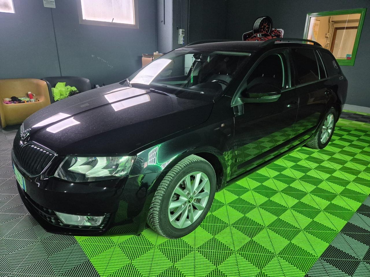 Skoda Octavia 1.6 TDI CR 110 CV Wagon Executive
