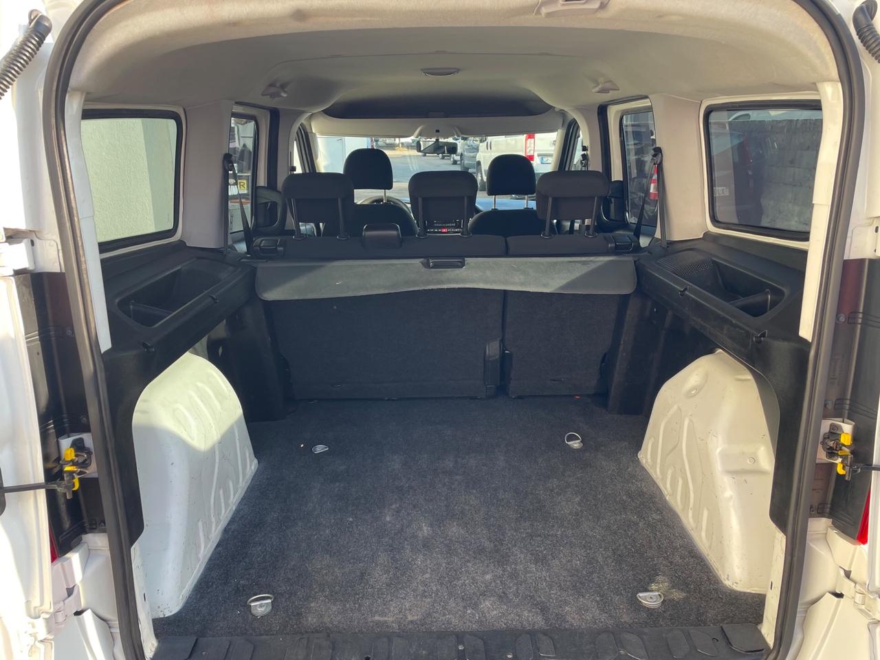 Fiat Doblo MAXI COMBI 5 POSTI 1.6 MJET 120CV DOPPIA PORTA