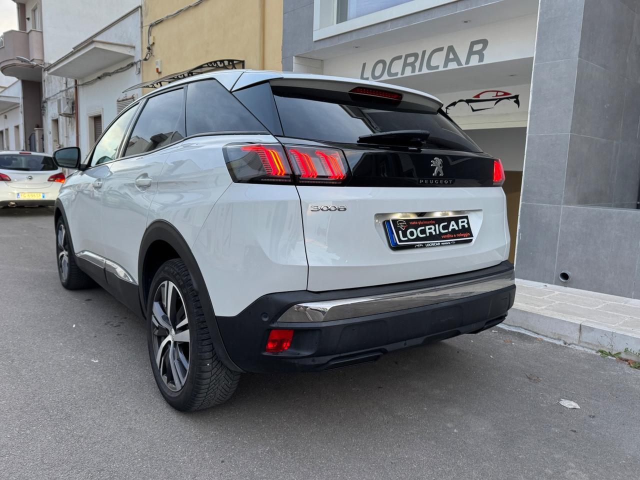 Peugeot 3008 BlueHDi 130 EAT8 Allure Pack