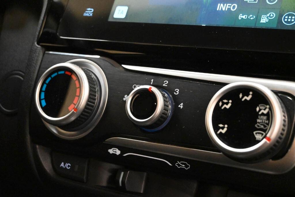 HONDA Jazz 3ª serie 15-20 Jazz 1.3 Comfort Con...