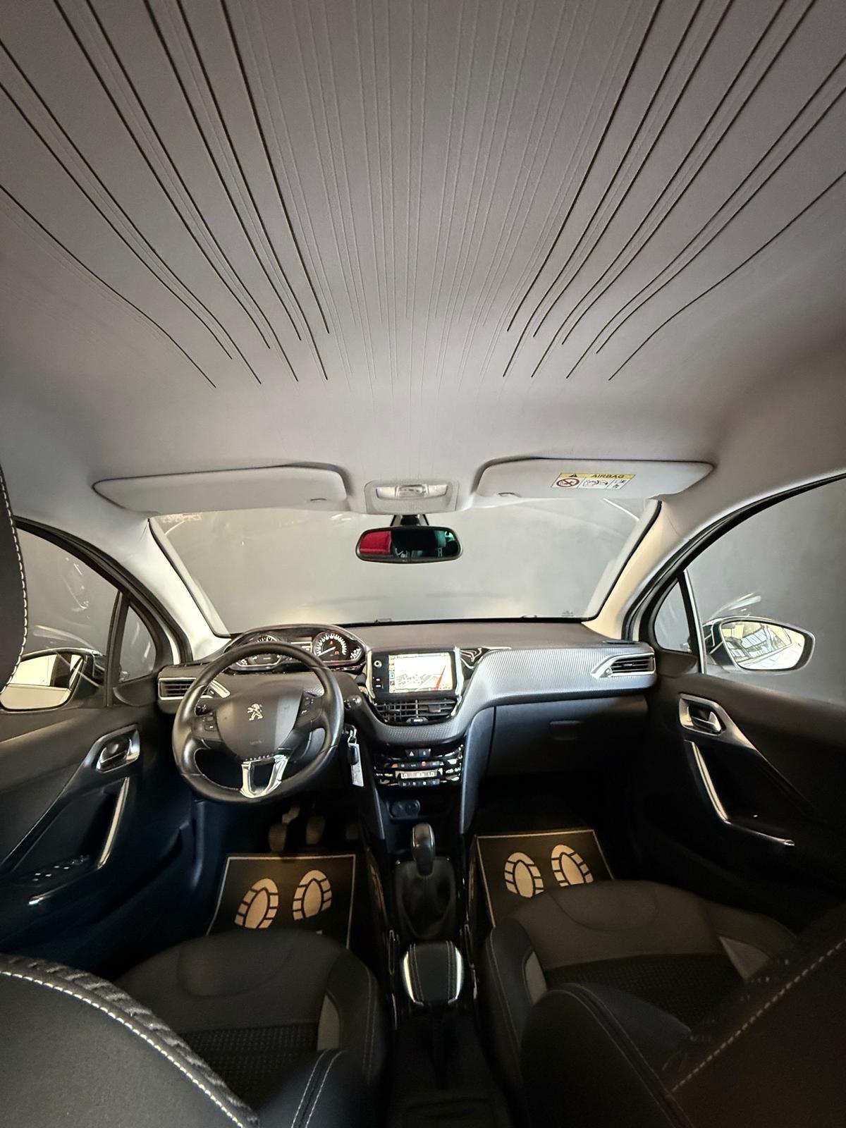 Peugeot 2008 BlueHDi 100 Allure