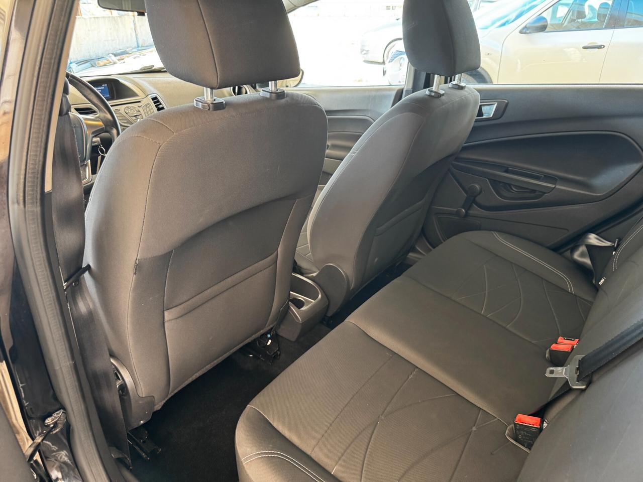 Ford Fiesta 1.5 TDCi 75CV Business - 2017
