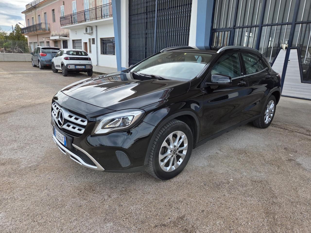 Mercedes-benz GLA 220 d Automatic 4Matic Premium