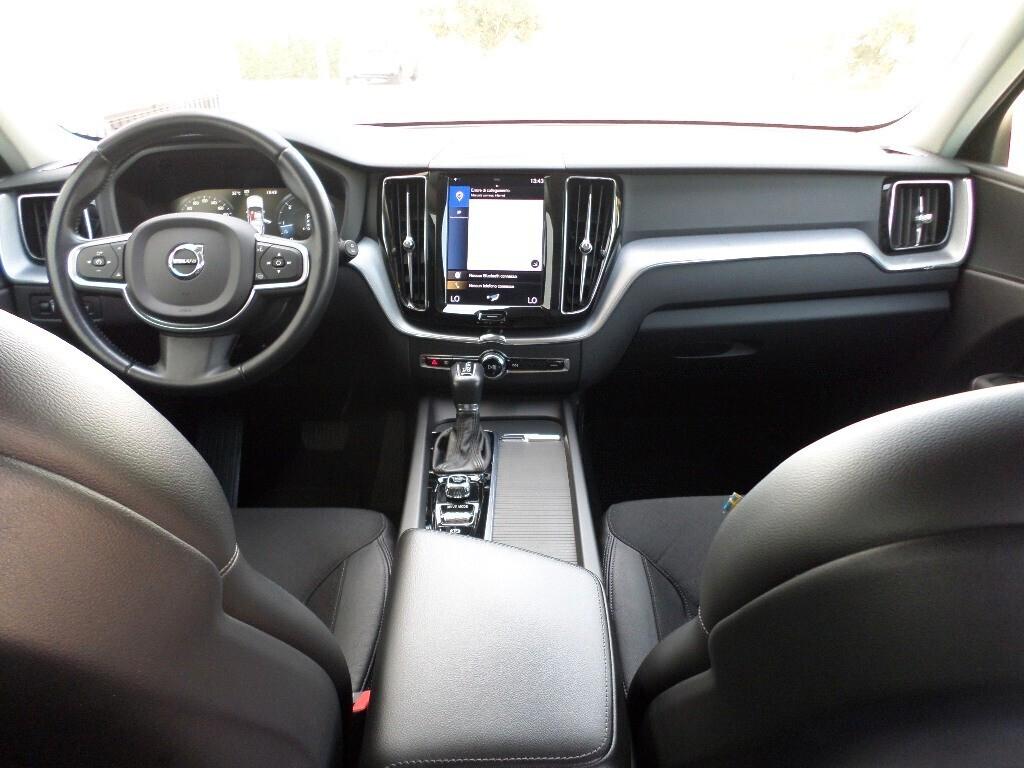 VOLVO XC60 D4 MOMENTUM Km CERTIFICATI