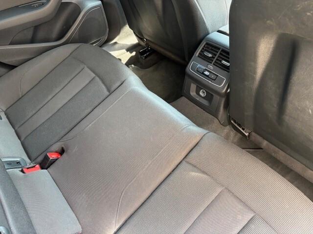 Audi A4 Avant 40 TFSI S tronic line edition