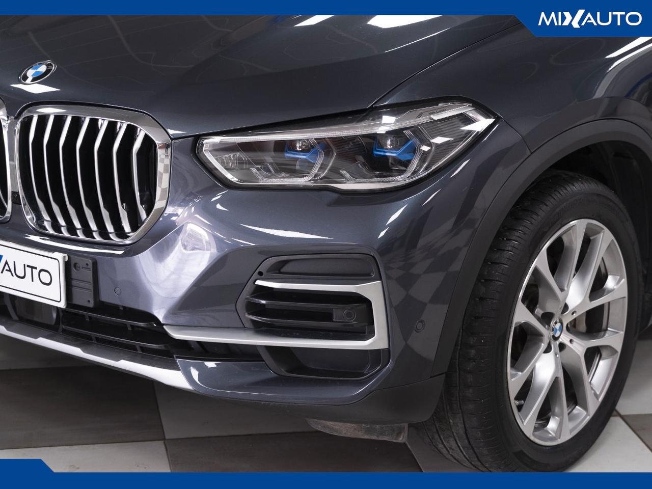 BMW X5 xDrive30d MHEV 48V xLine Auto