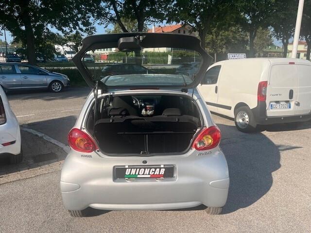 Toyota Aygo 1.0 12V VVT-i 5 porte Sol