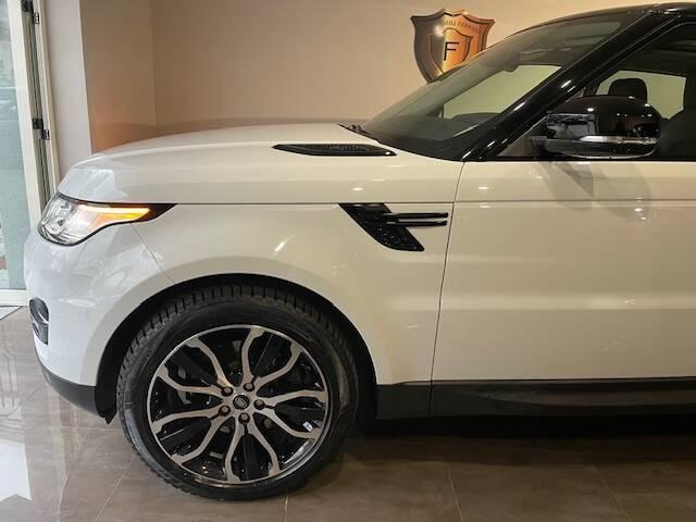 Land Rover Range Rover Sport 3.0 tdV6 HSE auto