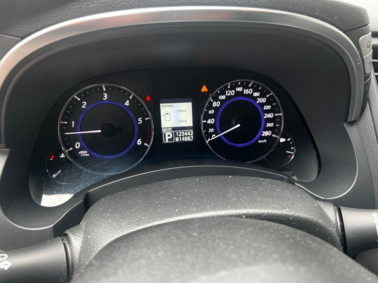 Infiniti FX FX30d S Premium