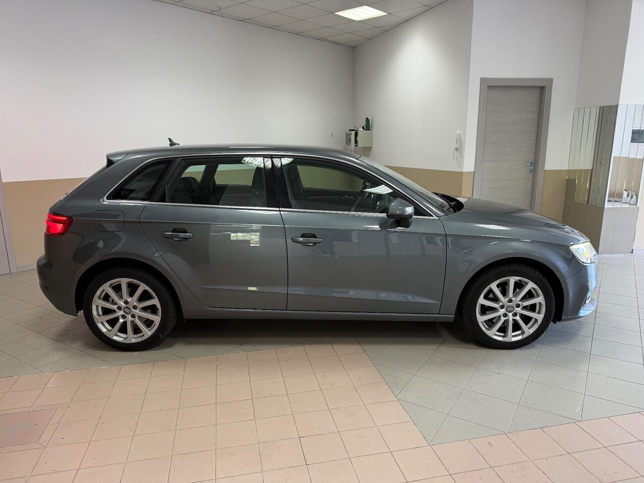 Audi A3 1.6 TDI 116 CV S tronic Sport AUTOMATICA